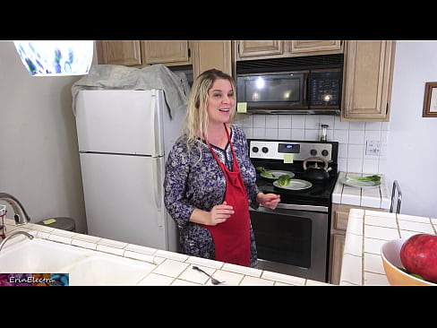 ❤️ Stepmom milking anjeunna di dapur saméméh tanggal na ❤ Sex dina su.vegasservice.ru